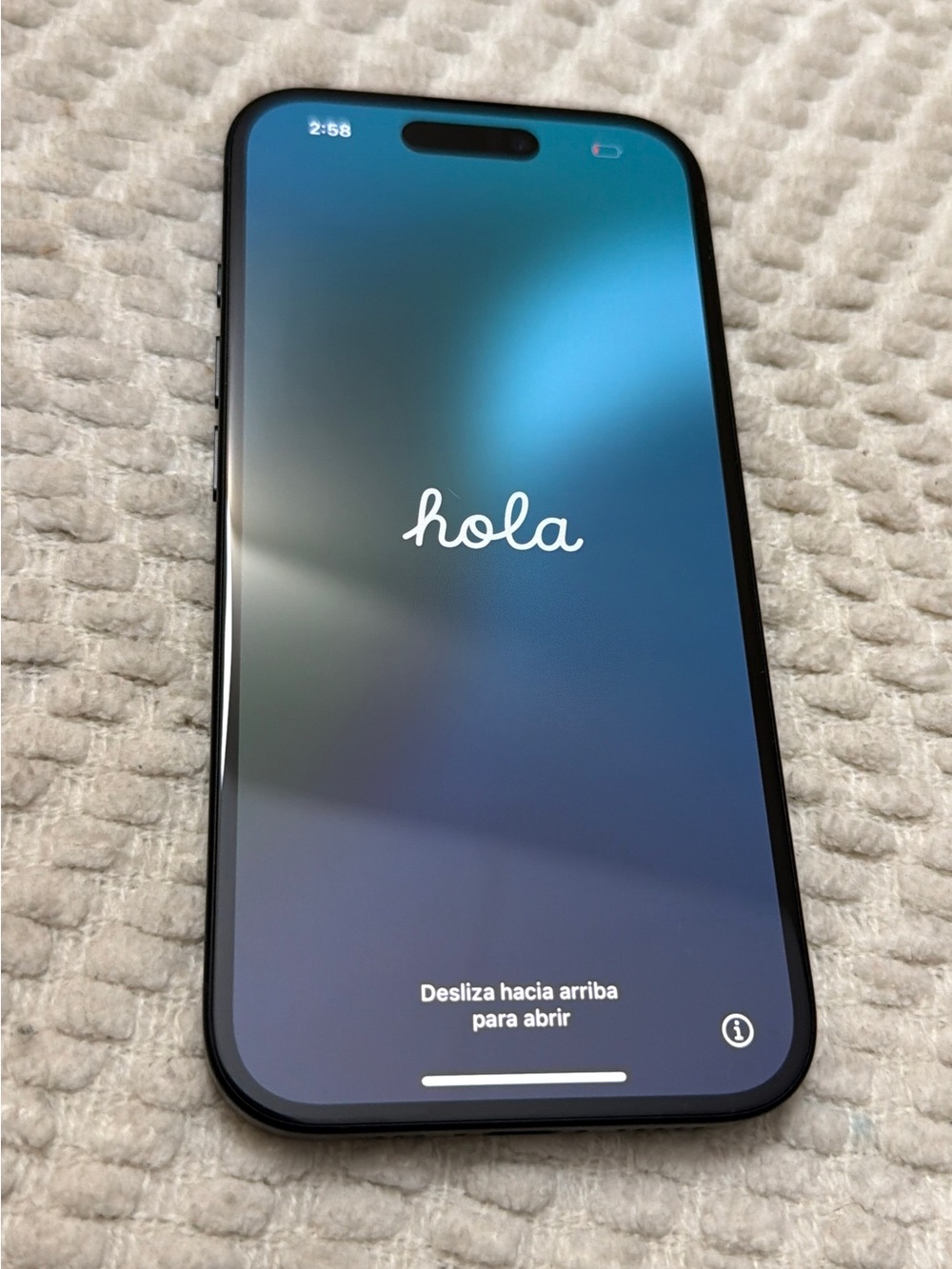 ⭐️ ⭐️Pristine Like New Apple iPhone 16 in black titanium⭐️⭐️